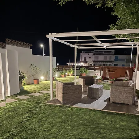 Villa Residenza Estiva Con Giardino Vista Mare Santa Lucia Iun T7288 Santa Lucia (Sardinia)
