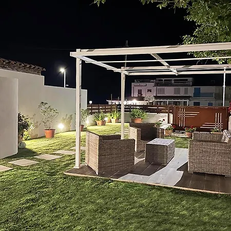Residenza Estiva Con Giardino Vista Mare *